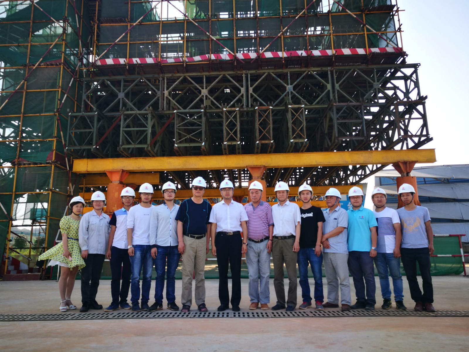 1595408988753178.jpg 2017年項目部合影.jpg