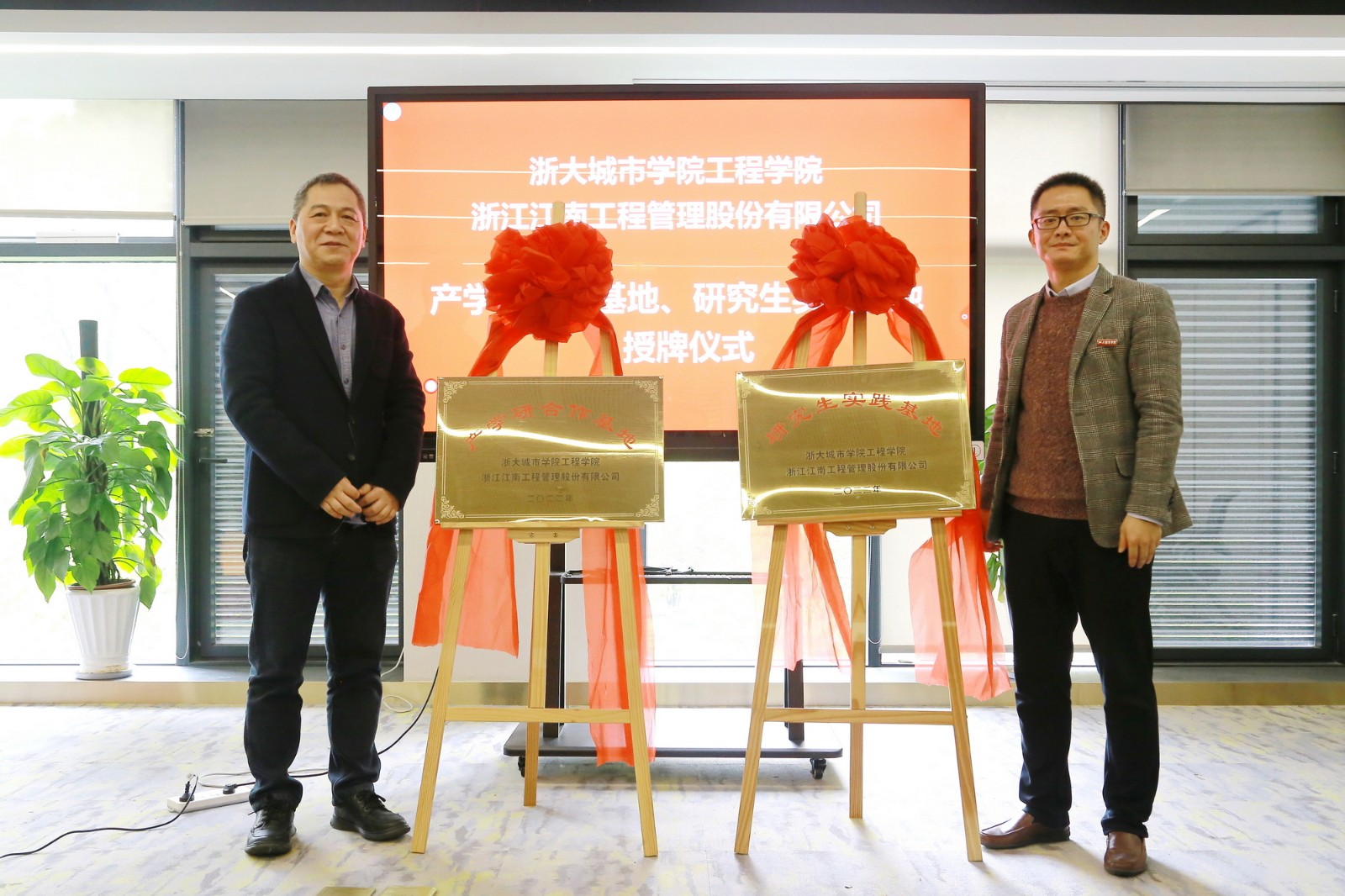 1649985492638947.jpg 1649985492638947.jpg