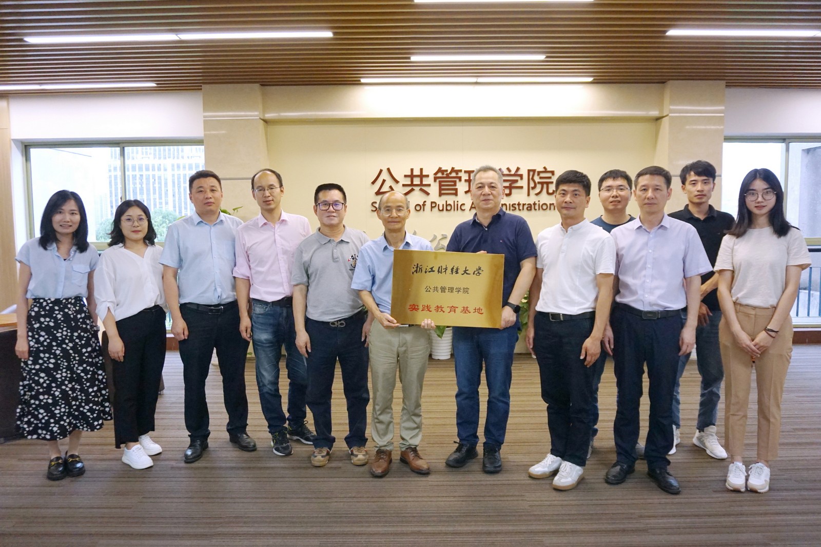 1656988963841698.jpg 1656988963841698.jpg